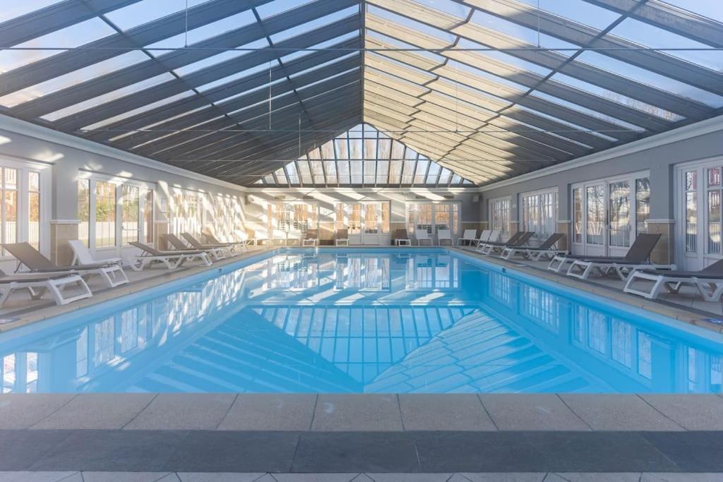 Beautiful Flat With Swimming Pool Tennis Court And Private Car Parking 09 Le Touquet Kültér fotó