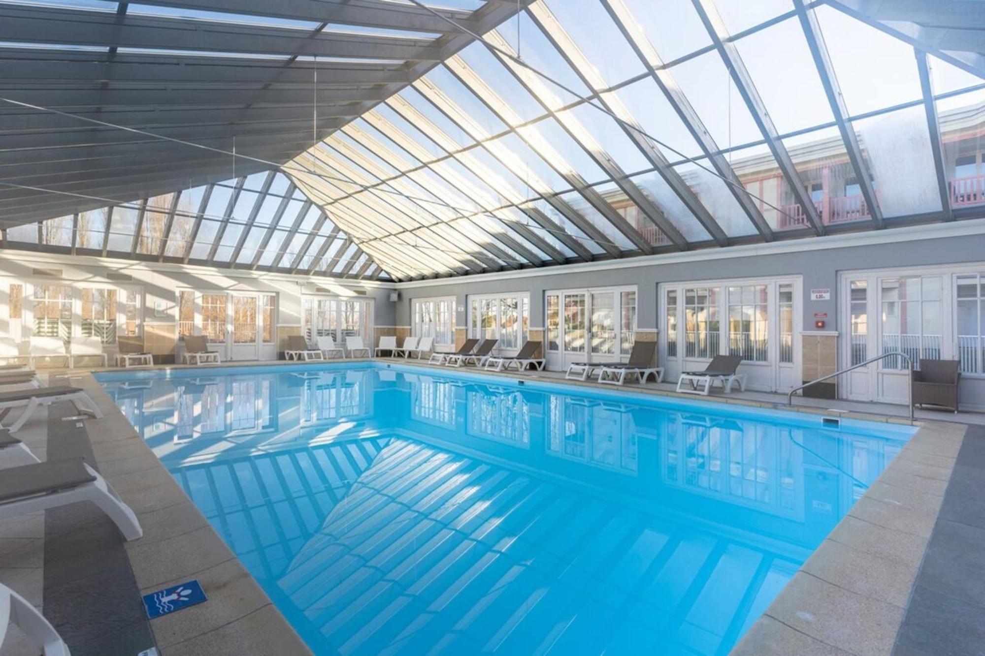 Beautiful Flat With Swimming Pool Tennis Court And Private Car Parking 09 Le Touquet Kültér fotó